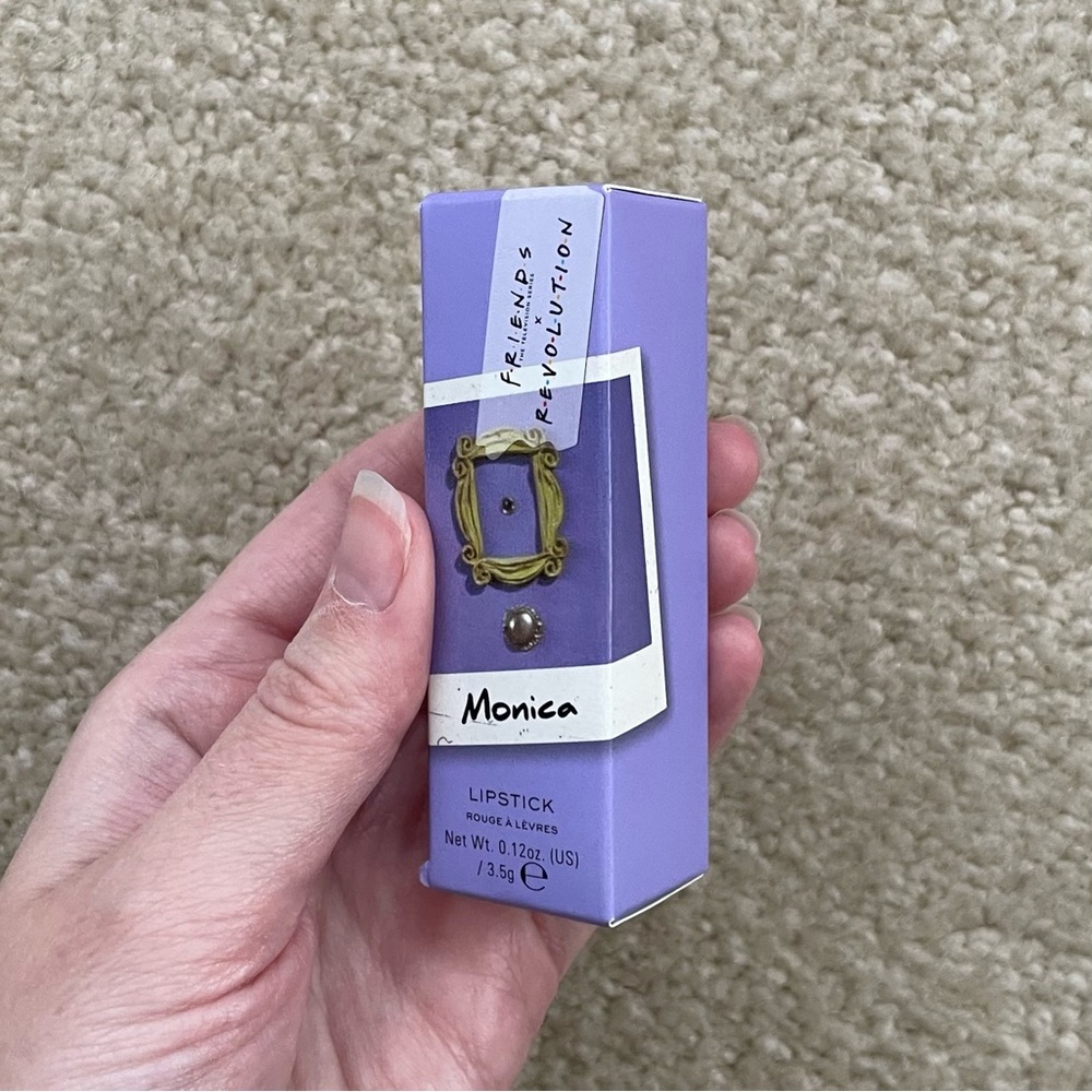 Makeup Revolution x Friends Monica Lipstick - Picture 8 of 13